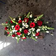 Red &amp; White Caset Spray