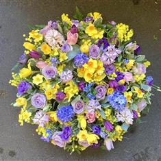 Spring posy pad