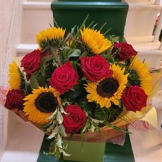 Sunnys &amp; Roses
